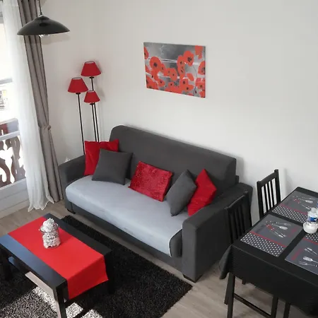 Apartment L&r *